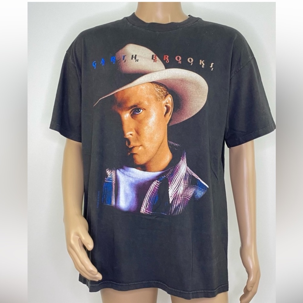 Vintage Garth Brooks Fresh Horses Tour 1996
T-Shirt XL